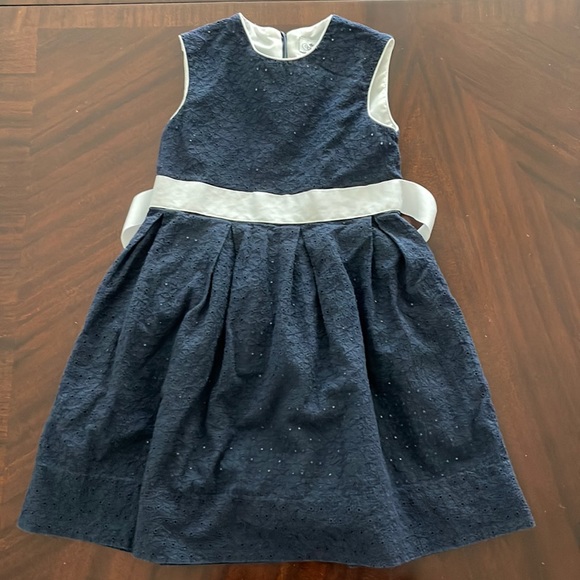 Girl’s dress from Busy Bees size 5 - Picture 1 of 6